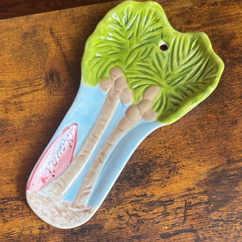Hand-Painted Green Palm Tree Ceramic Wall Accent